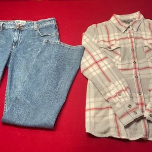 Natural Reflections!! And Levi’s Signature!!